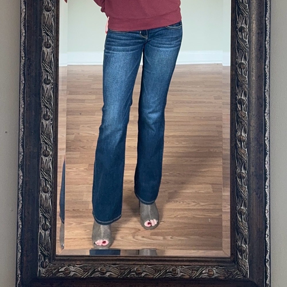 American Eagle Dark Wash Low Rise Slim Bootcut Jeans Size 2 Short